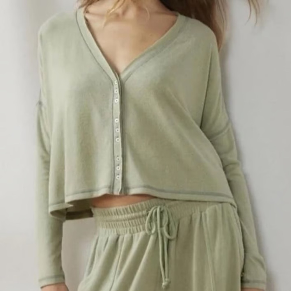 Women's Sage Green Lounge Top